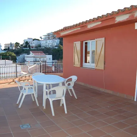 Atico Con Gran Terraza, A 100m De La Playa Del Port De Llanca, Con Wifi, Tv Y Cocina Renovada - Es-228-31 Apartment *