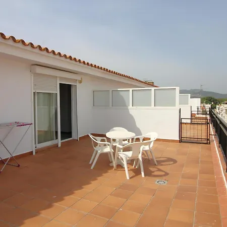 ático Con Gran Terraza, A 100m De La Playa Del Port De Llançà, Con Wifi, Tv Y Cocina Renovada - Es-228-31 * Llança