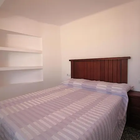 ático Con Gran Terraza, A 100m De La Playa Del Port De Llançà, Con Wifi, Tv Y Cocina Renovada - Es-228-31 Apartamento
